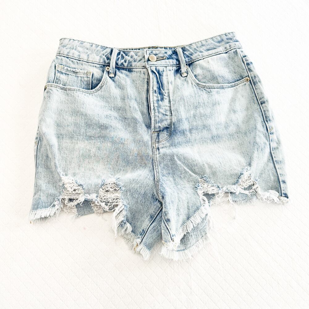 Good American Acid Wash Frayed Hem Denim Jean Shorts GBS991T Blue649 Size 8 / 29